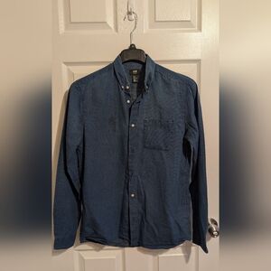 H&M Men's Casual Navy Button Down Shirt